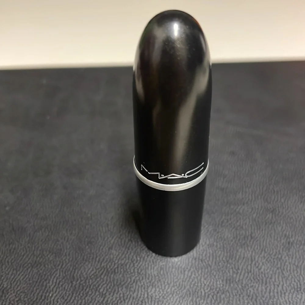 MAC Mini Matte Lipstick- Velvet Teddy